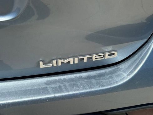 Used 2021 Toyota Highlander Limited FWD image 14