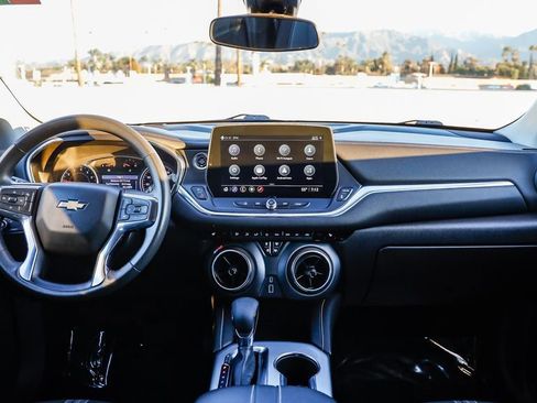 Used 2024 Chevrolet Blazer LT image 13