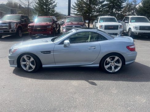 Used 2016 Mercedes-Benz SLK 350 image 3