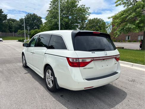 Used 2013 Honda Odyssey Touring image 3