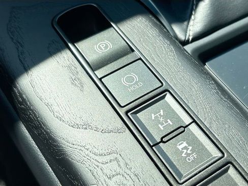 Used 2024 Lexus LX 600 4WD w/ Interior Upgrade Package image 31