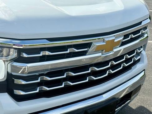 Used 2023 Chevrolet Silverado 1500 LTZ w/ Technology Package AWD/4WD image 14