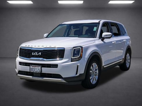 Used 2022 Kia Telluride LX AWD/4WD image 8