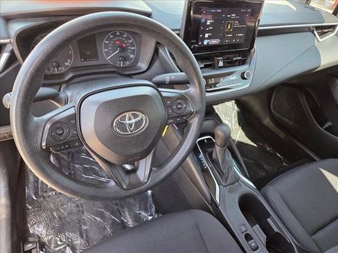 Used 2023 Toyota Corolla LE FWD image 10