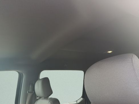 Used 2015 Ford F150 XLT w/ Equipment Group 301A Mid AWD/4WD image 17