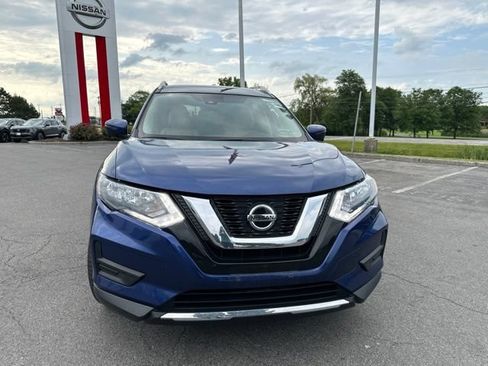Used 2019 Nissan Rogue SV w/ Premium Package AWD/4WD image 9
