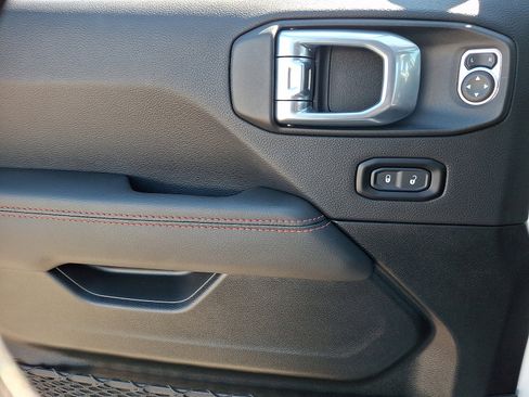 Used 2021 Jeep Wrangler Unlimited Rubicon image 21