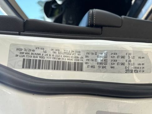 Used 2016 Jeep Cherokee Limited AWD/4WD image 16