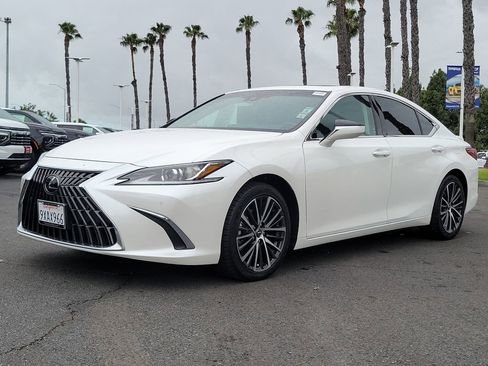 Used 2024 Lexus ES 300h w/ Premium Package FWD image 27