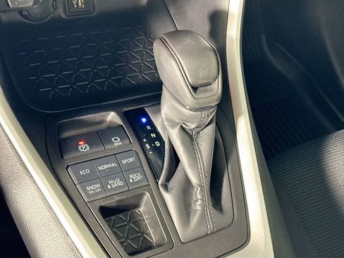 Used 2024 Toyota RAV4 LE image 17