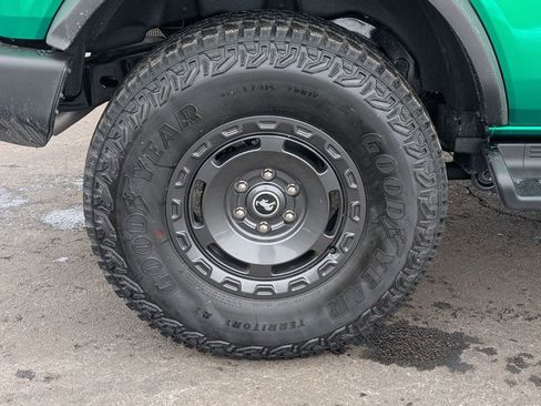 New 2025 Ford Bronco Outer Banks w/ Sasquatch Package AWD/4WD image 16