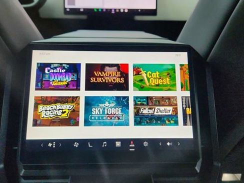 Used 2024 Tesla Cybertruck AWD Crew Cab image 49