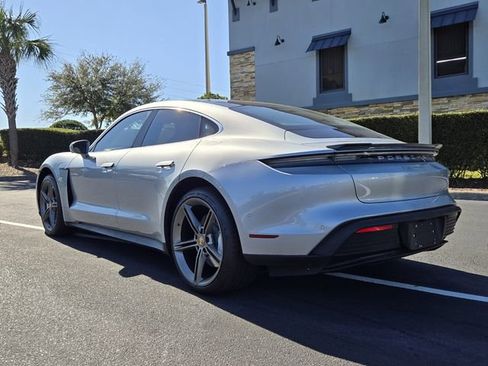 Used 2020 Porsche Taycan 4S image 4