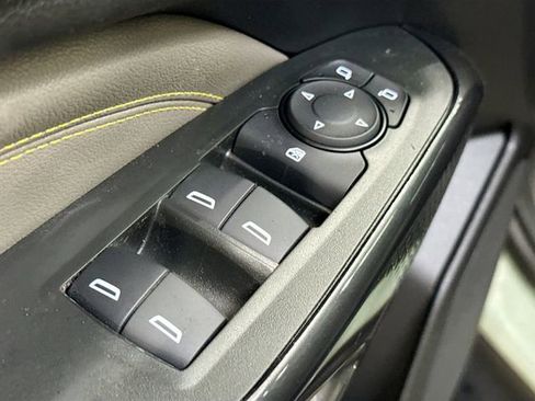 New 2026 Chevrolet Trax ACTIV w/ Sunroof Package FWD image 18