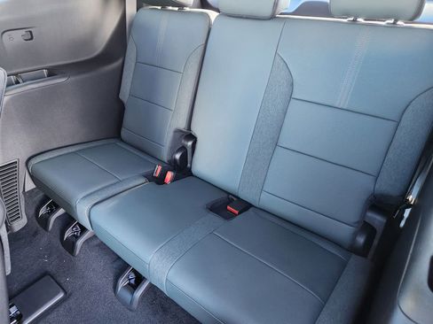 New 2026 GMC Acadia AT4 w/ Luxury Package image 11