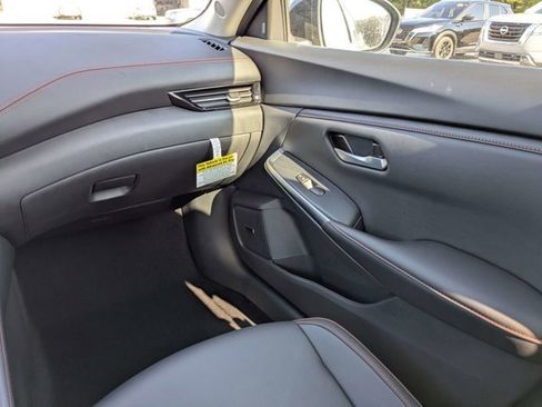 New 2025 Nissan Sentra SR w/ SR Premium Package image 17