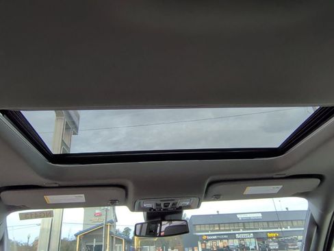 New 2026 GMC Sierra 1500 SLT image 23