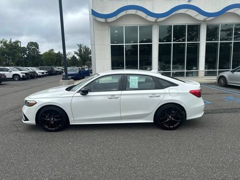 Used 2023 Honda Civic Sport image 5