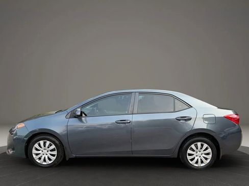 Used 2017 Toyota Corolla LE image 10