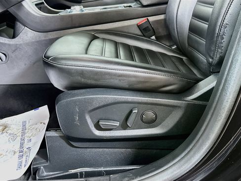 Used 2021 Ford Edge SEL w/ Convenience Package FWD image 18