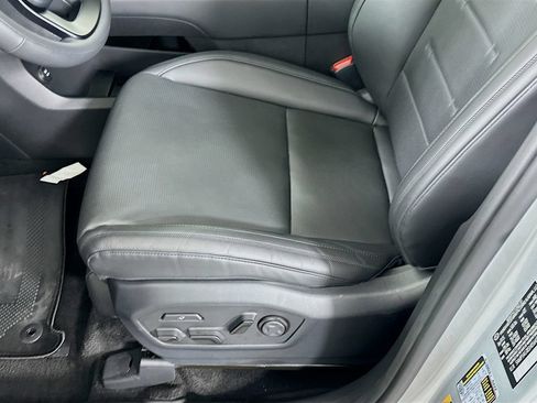 Certified 2025 Hyundai Santa Fe Calligraphy FWD image 20