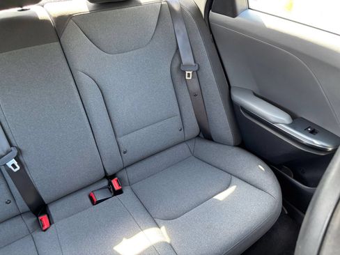 Used 2025 Kia K4 FWD image 35