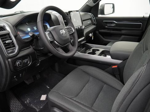 New 2026 RAM 1500 4x4 Crew Cab image 16