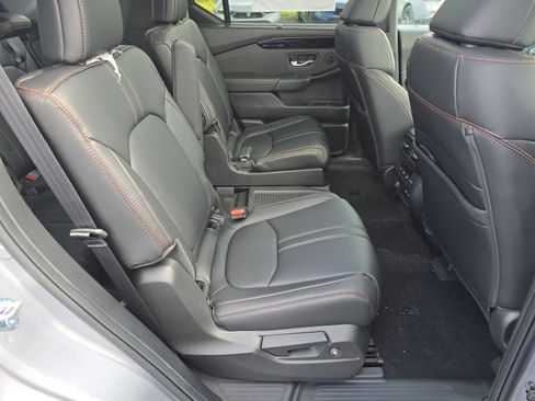 New 2025 Honda Pilot TrailSport image 31