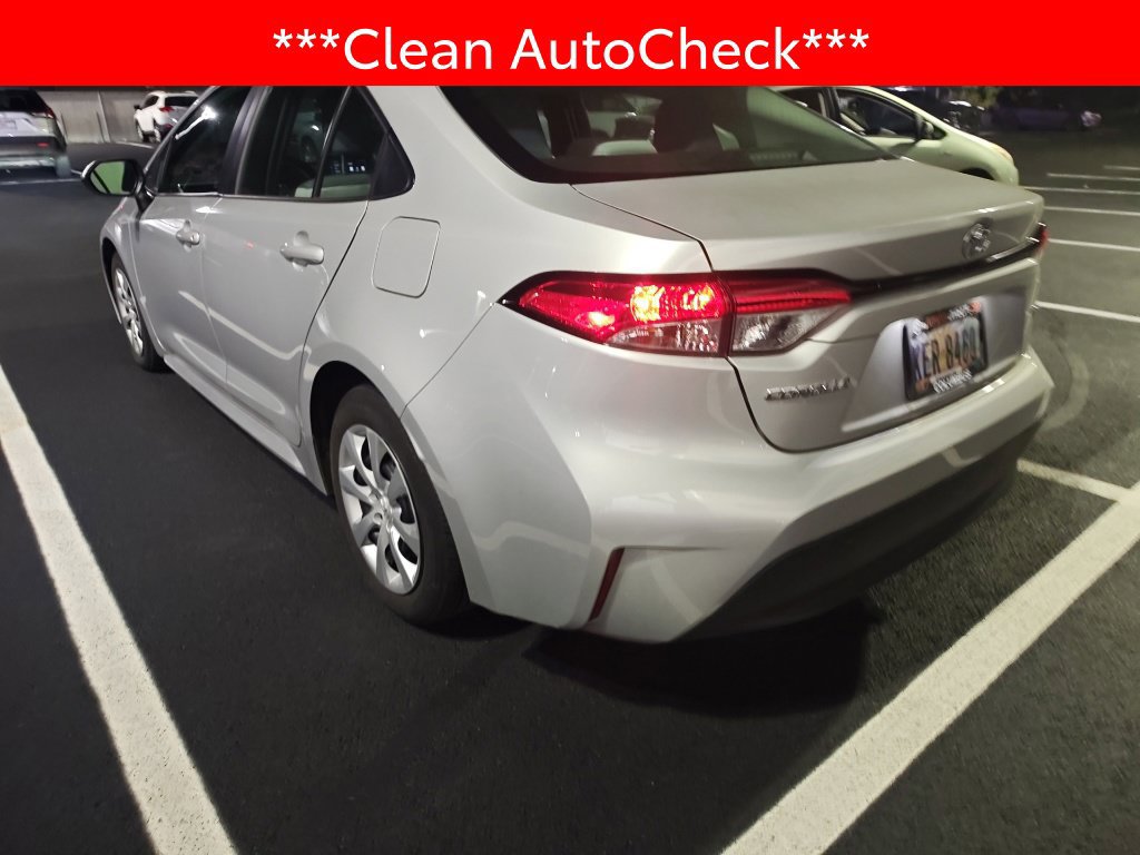 Used 2024 Toyota Corolla LE FWD image 4