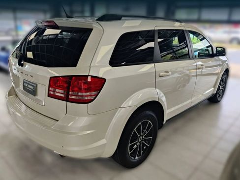 Used 2018 Dodge Journey SE w/ Blacktop Package image 10