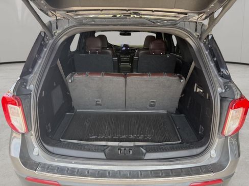 Used 2021 Ford Explorer Platinum AWD/4WD image 19