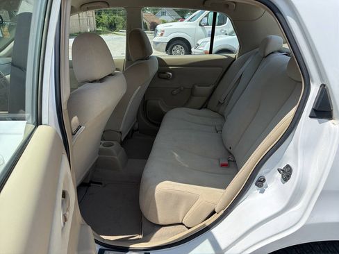 Used 2009 Nissan Versa 1.8 S w/ ABS Pkg FWD image 8