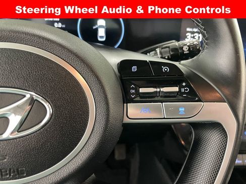 Used 2023 Hyundai Elantra Limited w/ Preferred Accessory Package FWD image 27