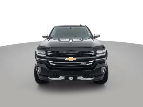Used 2017 Chevrolet Silverado 1500 LTZ Z71 w/ LTZ Plus Package image 2