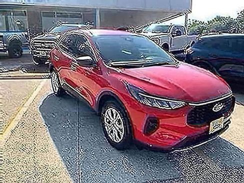 Used 2024 Ford Escape Active FWD image 3