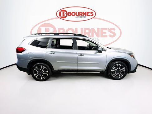 Used 2023 Subaru Ascent Limited AWD/4WD image 10