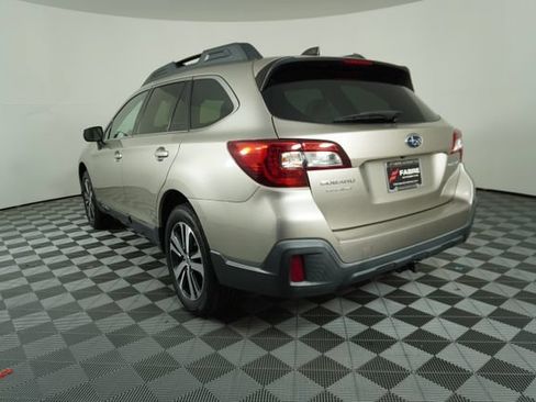 Used 2019 Subaru Outback 2.5i Limited AWD/4WD image 5