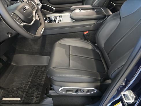 New 2026 Jeep Grand Wagoneer Limited AWD/4WD image 22