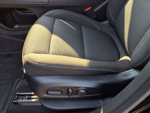 Used 2023 GMC Acadia SLE w/ Driver Convenience Package image 26