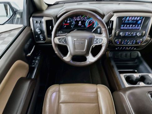 Used 2017 GMC Sierra 1500 Denali AWD/4WD image 2