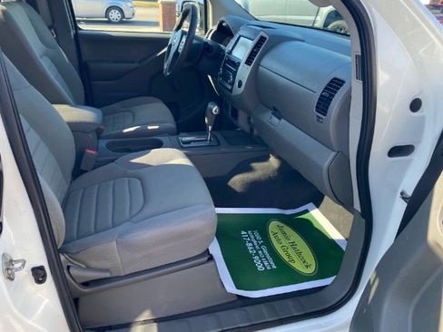 Used 2019 Nissan Frontier S image 13