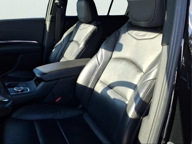 Used 2023 Cadillac XT4 Luxury w/ Driver Awareness Package AWD/4WD image 19