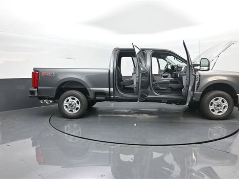 New 2026 Ford F350 XLT w/ FX4 Off-Road Package image 36