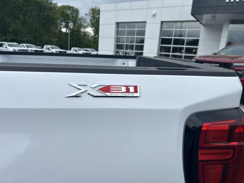 New 2026 GMC Sierra 1500 Elevation w/ Preferred Package AWD/4WD image 6