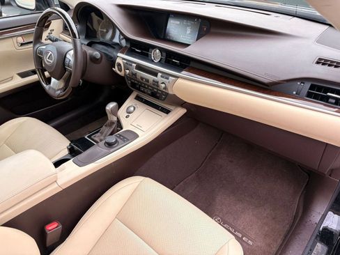 Used 2017 Lexus ES 350 image 28