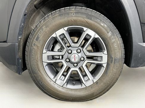 Used 2025 GMC Terrain Elevation image 11