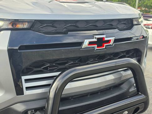 Used 2025 Chevrolet Colorado ZR2 AWD/4WD image 12
