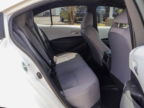 Used 2024 Toyota Corolla SE FWD image 11