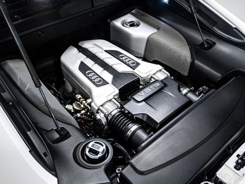 Used 2009 Audi R8 V8 image 32