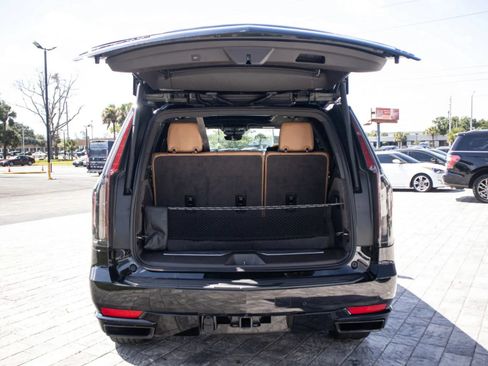 Used 2021 Cadillac Escalade Sport w/ LPO, ONYX Package RWD image 7